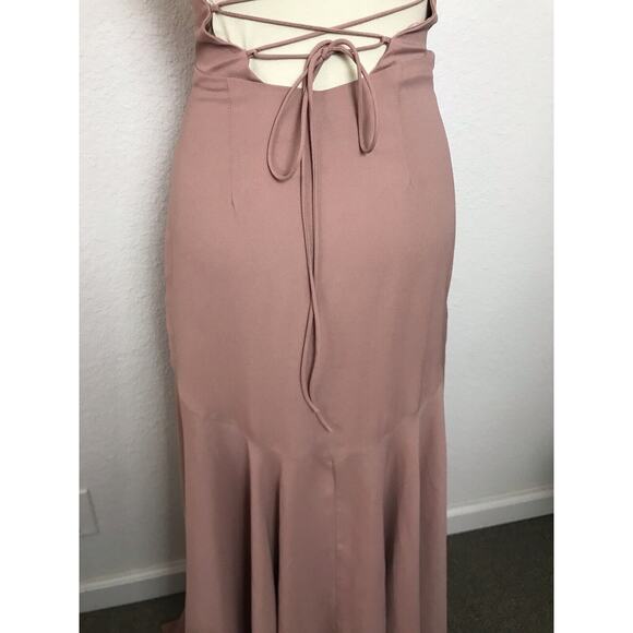 Fame and Partners Maxi Dress Gown Callais Ruffle Open Lace Up - Picture 8 of 9